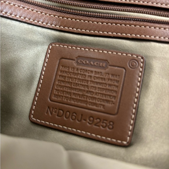 Coach genuine suede bag. - Picture 3 of 6